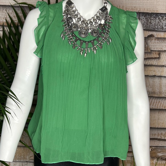 QED London top with frills - Picture 2 of 13